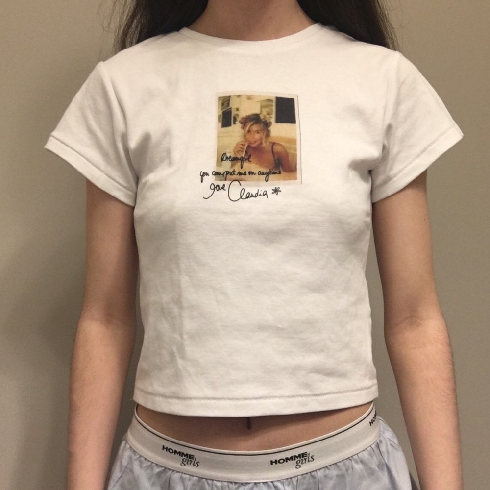 Réalisation Par Claudia Schiffer The Milkshake Tee